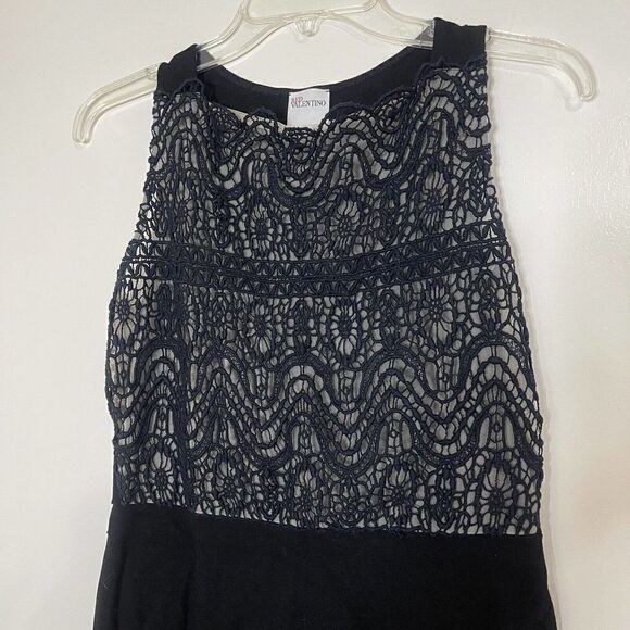 RED Valentino black knit lace overlay sleeveless bodycon dress size Medium - Picture 2 of 4